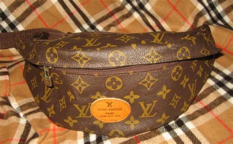 louis vuitton fanny pack vintage.